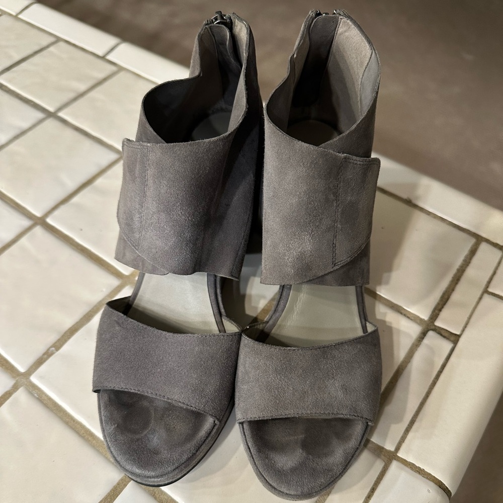 Eileen Fisher grey suede Darla wedge sandals